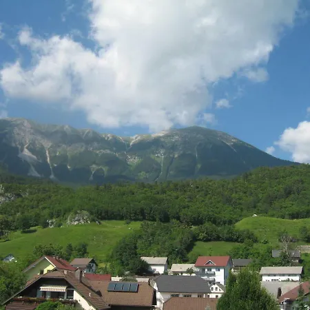 R&g Lejlighed Zirovnica