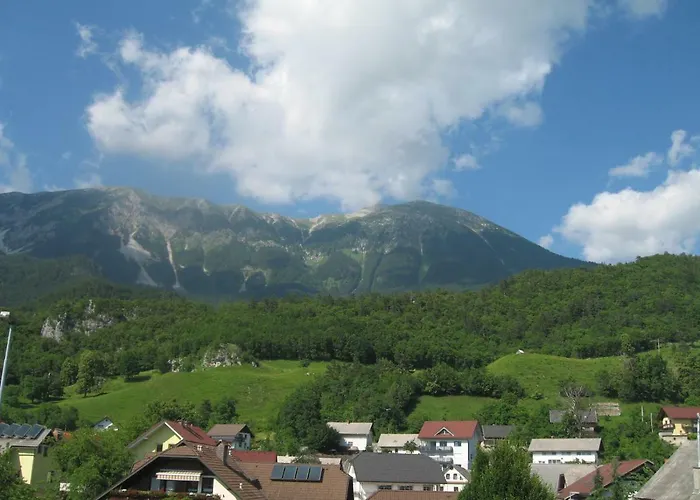 R&g Apartamento Zirovnica